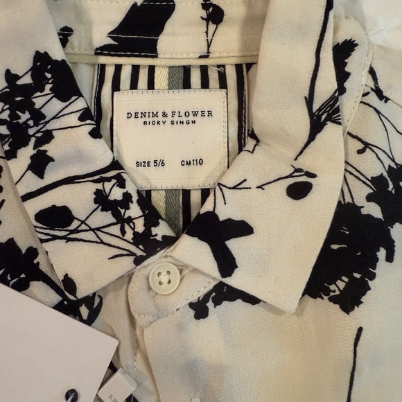 Boys button up - Picture 1 of 3